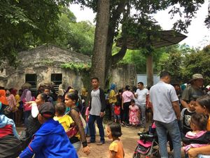 Foto: Begini Ramainya Ragunan di Libur Tahun Baru