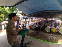 Emil Sisir Surabaya, Hadiri Hari Ibu yang Digelar Muslimat NU