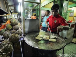 Libur Tahun Baru di Aceh, Nikmati Martabak Durian Legendaris Ini