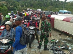 Kecelakaan Beruntun di Pantai Gemah Tulungagung, 7 Orang Luka