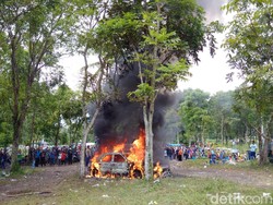 Ini yang Diduga Jadi Penyebab Mobil Terbakar di Parkiran Merapi Park
