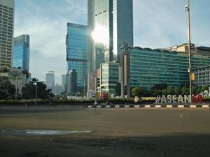 Potret Jakarta Lengang di Hari Pertama 2018