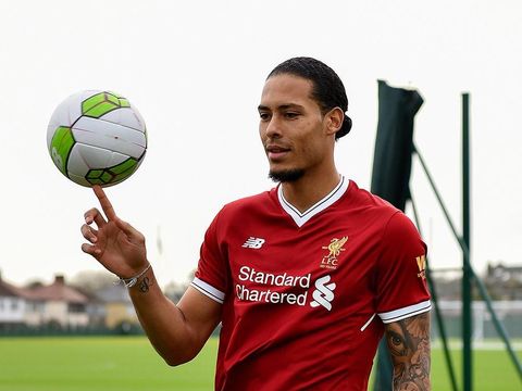 Coutinho dan Salah Masih Absen, Van Dijk Belum Tentu Main