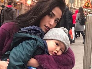 Jessica Iskandar Tak Batasi El Barack Bertemu dengan Ayahnya Jessica Iskandar Tak Batasi El Barack Bertemu dengan Ayahnya