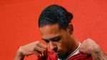 Foto: Van Dijk Kini Merah