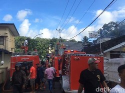 Toko Sembako Dekat Polda Maluku Terbakar