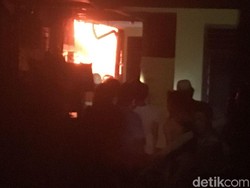 Cerita Warga di Lokasi Kebakaran Mampang: Kirain Petasan Tahun Baru