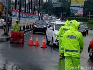 Perempatan Taman Dayu Padat, Begini Rekayasa Polisi Atur Lalu Lintas