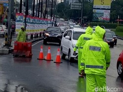 Perempatan Taman Dayu Padat, Begini Rekayasa Polisi Atur Lalu Lintas