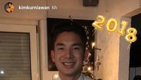 Sementara eks rekan Maitimo di Persib Bandung, Kim Kurniawan, merayakan tahun baru dari Eropa. Gelandang naturalisasi itu mengirim video ucapan selamat tahun baru untuk para fans dan bobotoh. (Foto: Instagram @kimkurniawan)