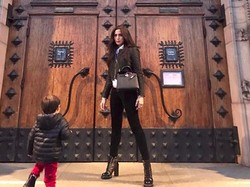 Jessica Iskandar Tengah Berusaha Pertemukan El Barack dengan Ayahnya