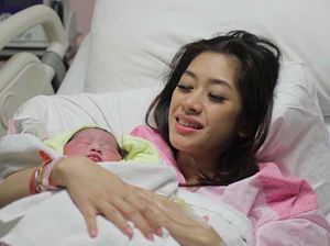Foto: Cantiknya Baby Gaia, Putri Pertama Ibas dan Aliya Rajasa