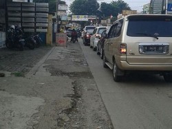 Sengkarut Macet di Jatiasih Bekasi