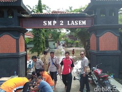 Kebanjiran, Hari Pertama Masuk SMP N 2 Lasem Rembang Diliburkan