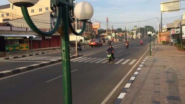 Foto: Mulus... Ini Before-After Jalan Kado Ahok di Bekasi