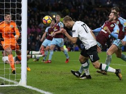 Gol Bersejarah Ragnar Klavan