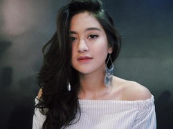 Kurang Konsentrasi, Artis Salshabilla Adriani Tabrak 2 Mobil di Kemang