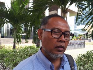 Saat BW Bawa-bawa Mandalika Usai Urus Kasus Formula E di KPK Saat BW Bawa-bawa Mandalika Usai Urus Kasus Formula E di KPK