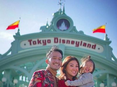 Seru Banget! Intip Liburan Ruben Onsu di Jepang