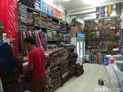 Jual Oleh-oleh Haji Buatan China, Pedagang: Murah dan Mudah Didapat