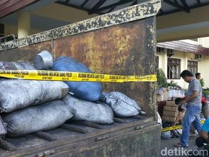 Pemilik 1 Ton Petasan Dijerat UU Darurat, Satu Orang Masih Buron