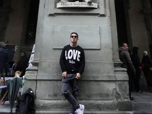 Foto: Liburannya Si Tampan Joe Taslim