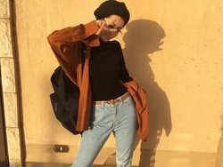 Hijabers Cantik Ini Populer karena Suka Olahraga yang Menantang