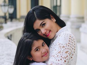 Bagai Pinang Dibelah 2! Miripnya Annisa Yudhoyono dan Aira