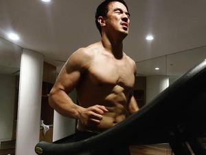Tantangan Joe Taslim Main Film Action, Badan Sakit Harus Tetap Syuting