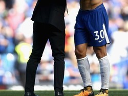 Conte: David Luiz Akan Bertahan di Januari, tapi...