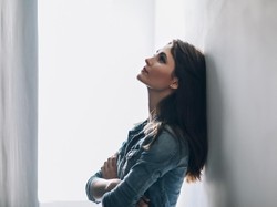 Sering Memimpikan Mantan Pacar Padahal Sudah Menikah, Pertanda Apa?