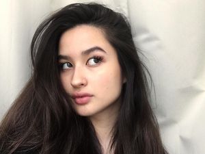 Stephanie Poetri Biasa Ciptakan Lagu dari Kamar Mandi Stephanie Poetri Biasa Ciptakan Lagu dari Kamar Mandi