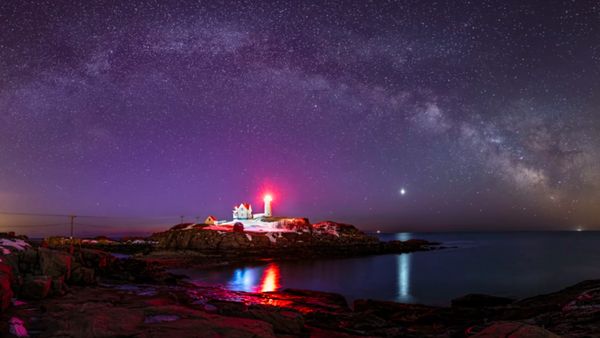 Pemandangan Galaksi Bima Sakti yang Bikin Takjub