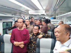 Jokowi: Kereta Bandara Tepat Waktu, 55 Menit Tet Sampai