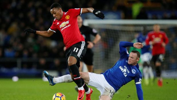 Wayne Rooney menilai Anthony Martial memiliki kemampuan luar biasa.