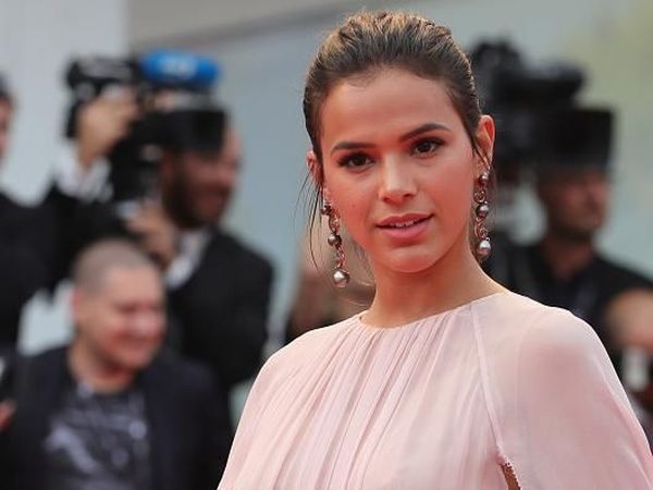 Cantiknya Bruna Marquezine Bikin Neymar Tak Mau ke Lain Hati