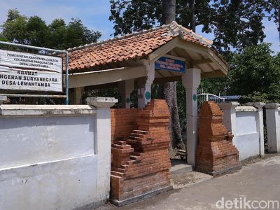 Foto: Situs Keramat di Cirebon, Airnya Dipercaya Jadi Obat