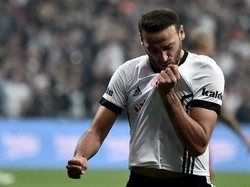 Everton Berupaya Datangkan Striker Besiktas Ini