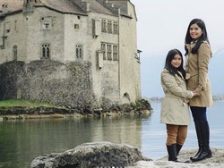 Serunya Gaya Nongkrong Ariel Noah dan Elegannya Gaya Makan Annisa Yudhoyono