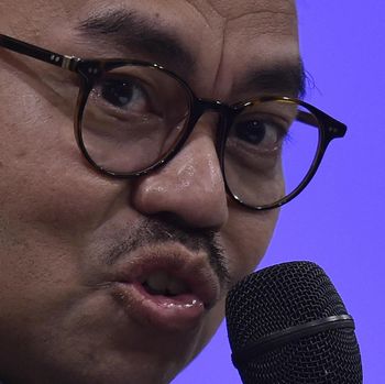 Ganjar Diterpa Isu SARA Puisi, Sudirman Klaim Dukungan Wanita