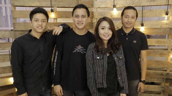 HIVI! Yang Rayakan Kisah Cinta Remaja