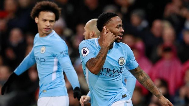 MU di 2016/2017: Tak Cuma Untung Besar, tapi Utangnya Juga Banyak