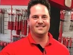 Pria Tewas di Australia Disambar Petir karena Tripod Kamera