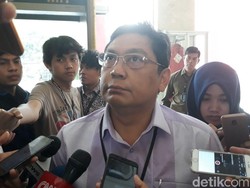 Utut Tak Setuju Pembentukan Pansus Tenaga Kerja Asing di DPR