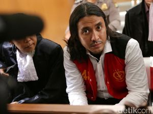 Marcello Tahitoe Dituntut 1 Tahun Penjara
