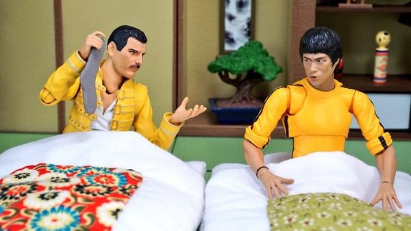 Ini Jadinya Jika Bruce Lee dan Freddie Mercury Tinggal Bersama