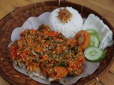 10 Makanan Pedas yang Fenomenal di Tahun 2017, Apa Saja Ya?