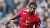 Patrice Evra sudah lima kali tampil di final Liga Champions. Sekali bersama AS Monaco, dua kali dengan MU, dan dua lainnya dengan Juventus. Dia sekali juara bersama MU. (Foto: Laurence Griffiths/Getty Images)