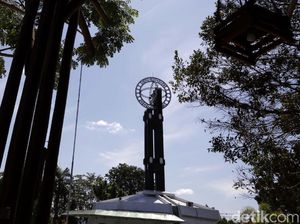 Tugu Khatulistiwa, Spot Terbaik Menikmati Hari Tanpa Bayangan