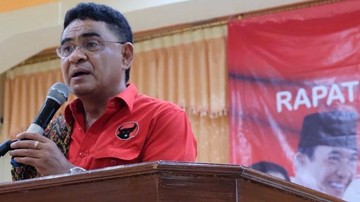 PDIP Tertawa Jokowi Injak Kepala Kerbau: Masa Eks Presiden Mainnya Lokal